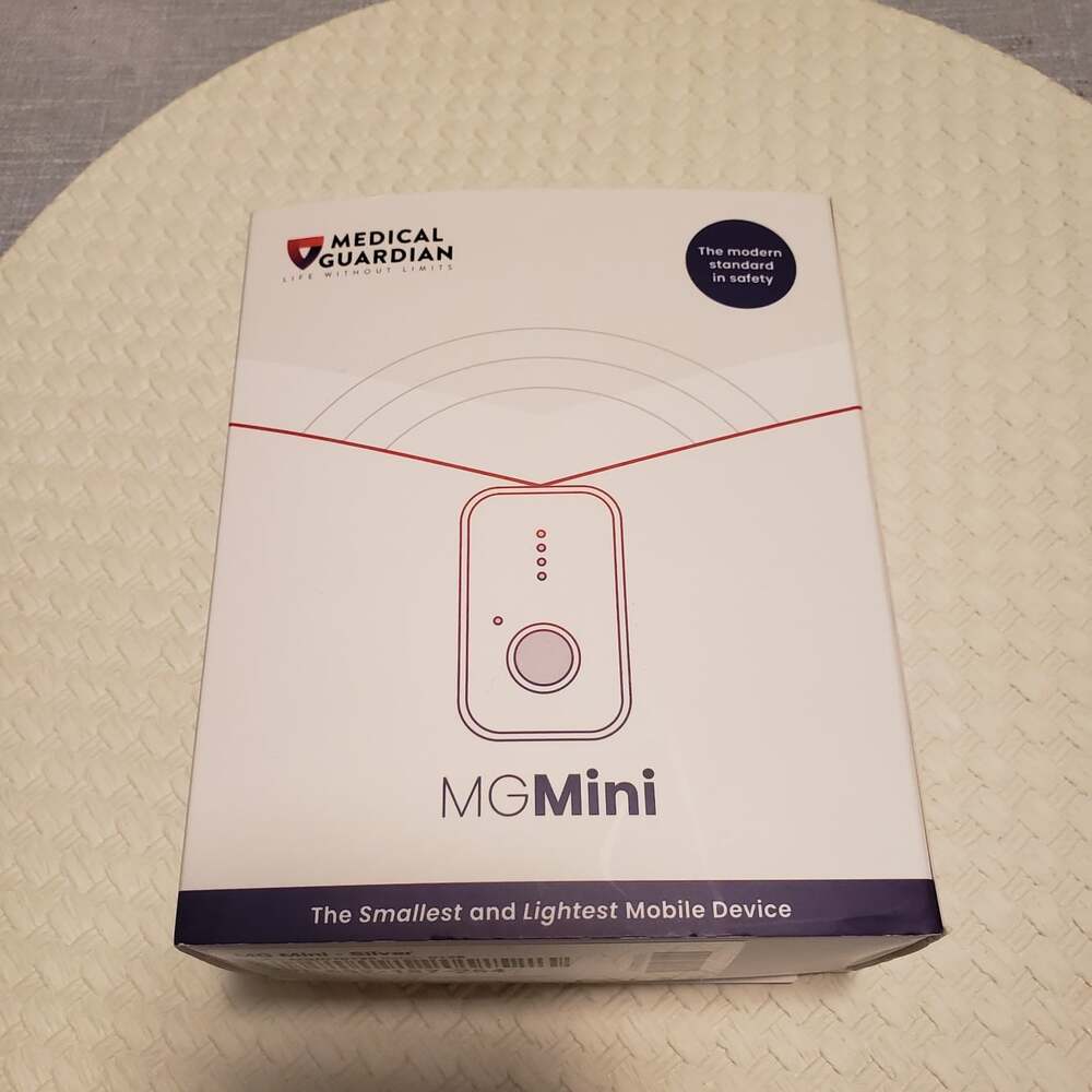 Wearable Medical Alert Meddcope Mini  Device GPS Fall Detection Silver